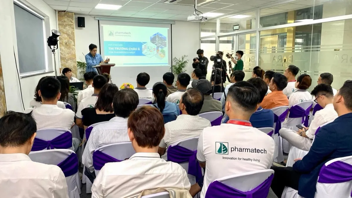 Hội thảo chuyên đề cho học viên